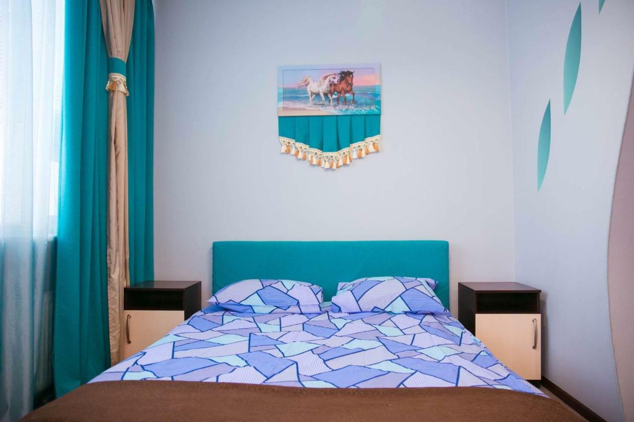Siesta Hotel Charkiv Esterno foto